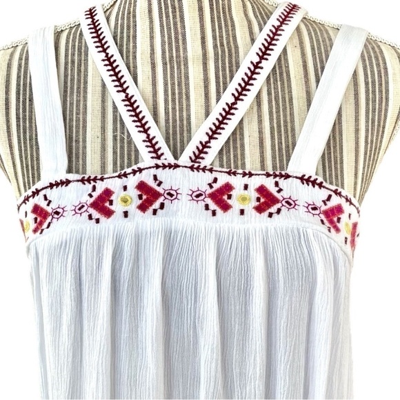 BLUE Rain ladies top, size S, rayon, embroidered, excellent used condition - Picture 3 of 5